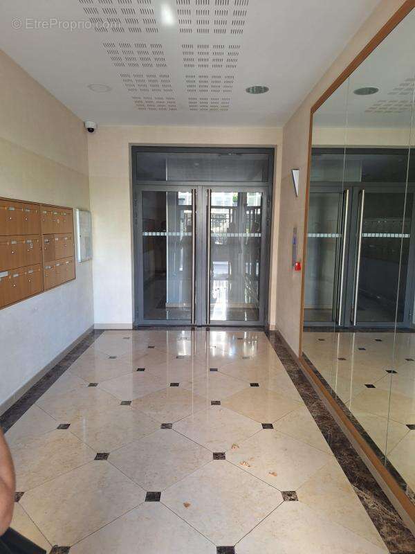 Appartement à LEVALLOIS-PERRET