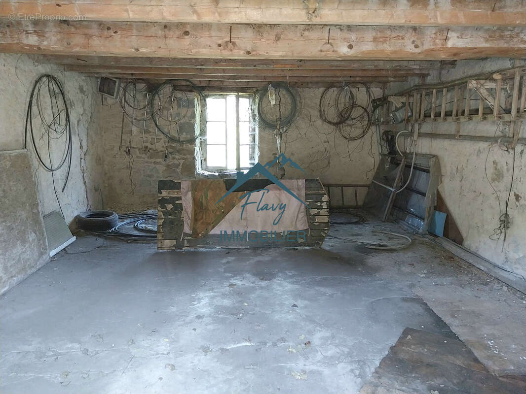Ferme à rénover de 1763 - Le Syndicat - photo 28