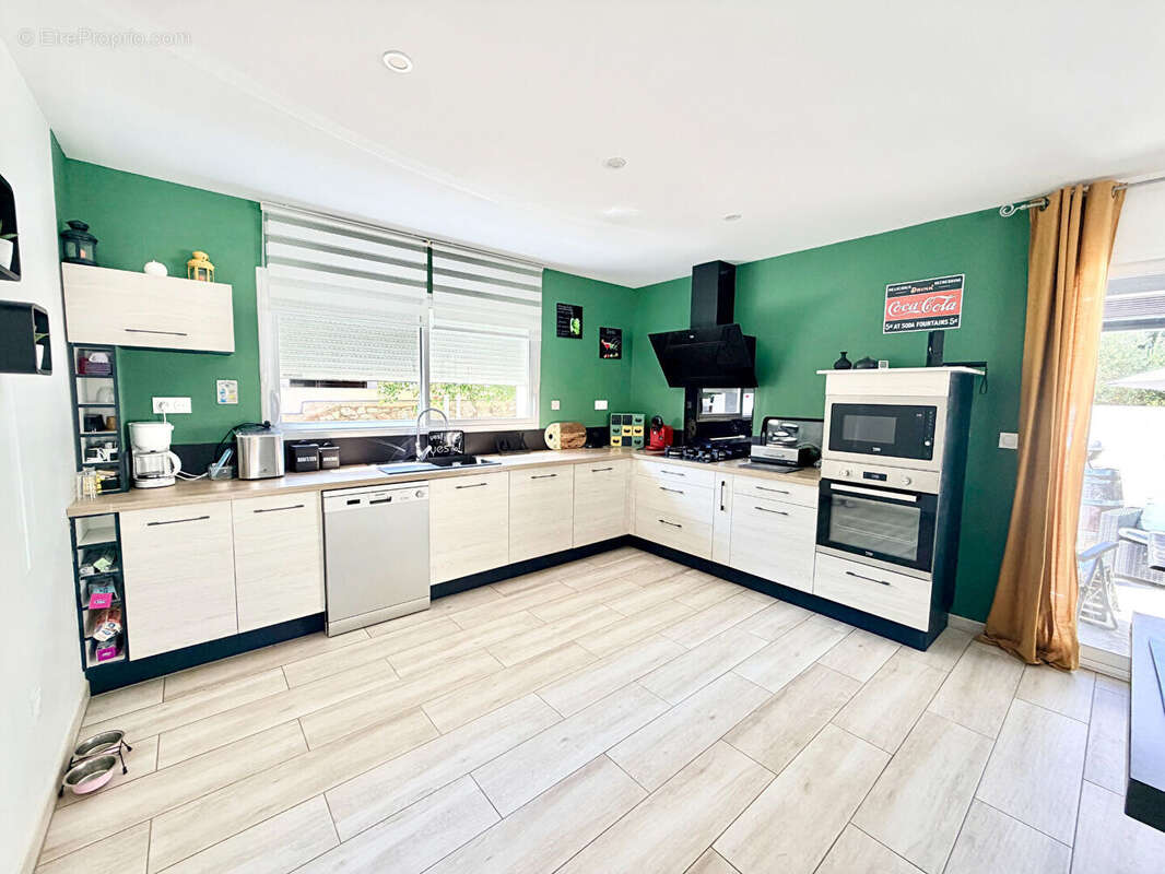 Maison plain pied T4  avec piscine et garage - photo 5