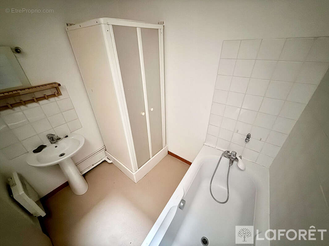 Appartement à CERONS