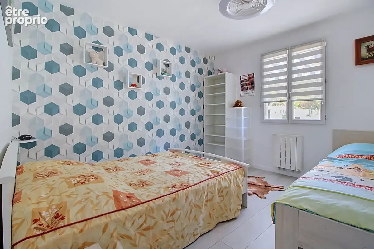 A VENDRE EN EXCLUSIVITÉ- Maison d'environ 120m2 à Vidauban- Terrain 1300m2,- piscine- cuisine d'été- garage - car port - photo 9