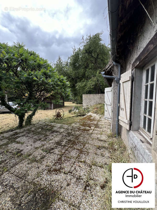 Maison à LES BORDES