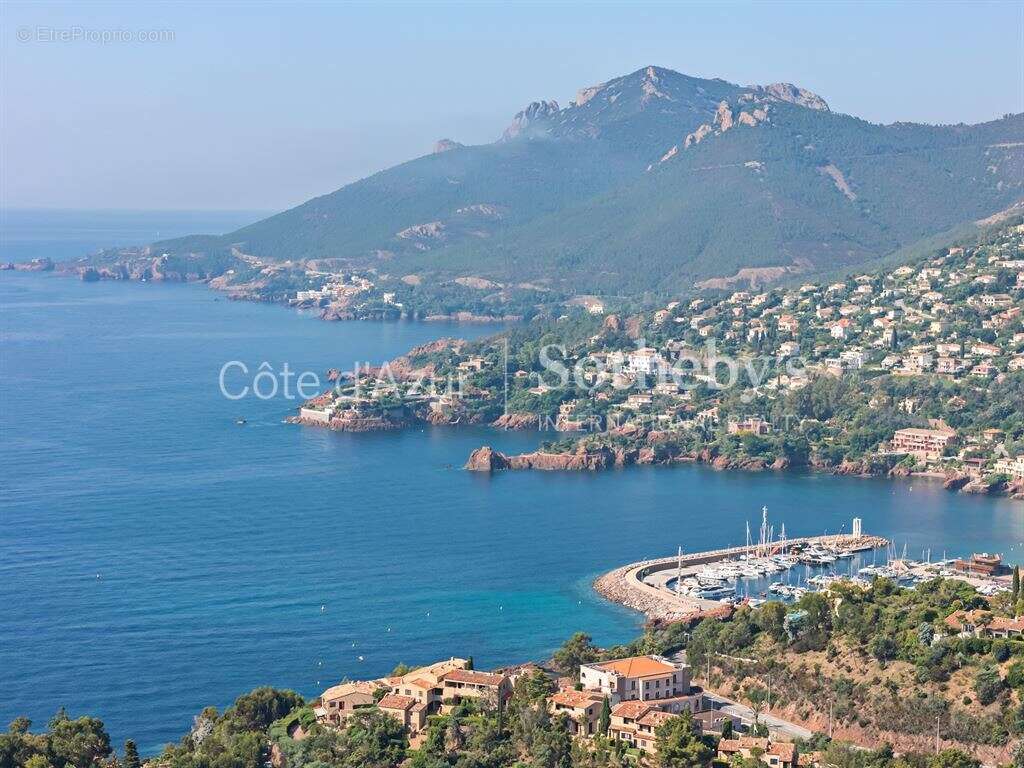 Maison à THEOULE-SUR-MER