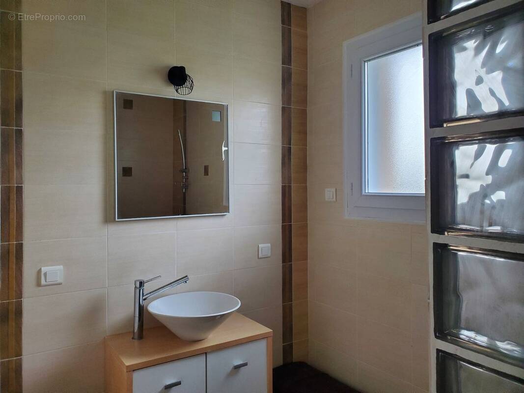 Maison à CHAMPNIERS