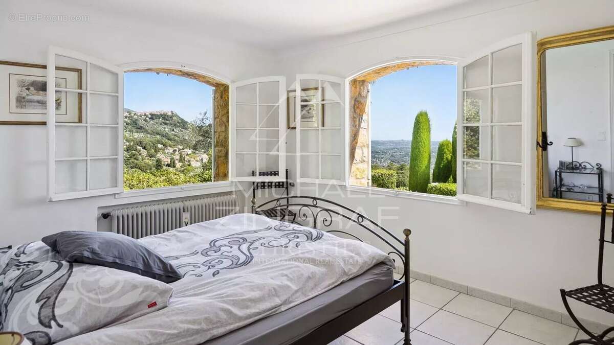 Maison à SPERACEDES