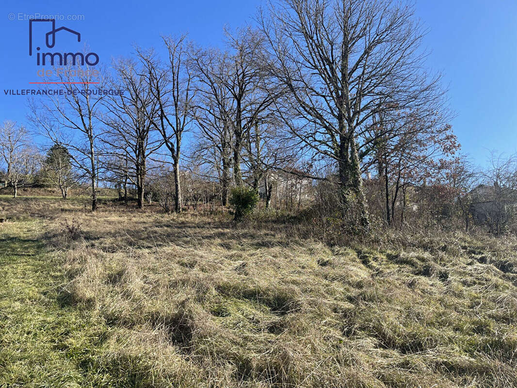 Terrain à VILLEFRANCHE-DE-ROUERGUE