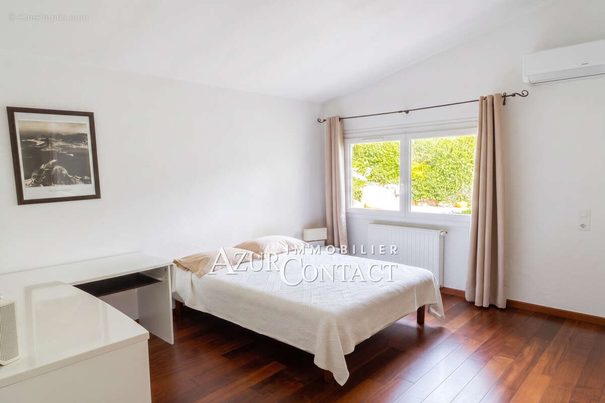 Maison 195 m² à Grasse  - photo 7