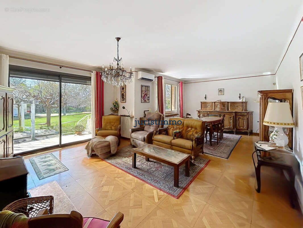 Maison à MONDRAGON