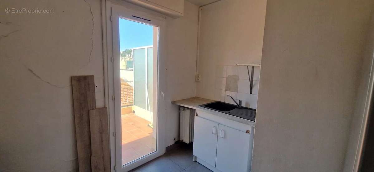 A vendre 3 pieces dernier etage - photo 6