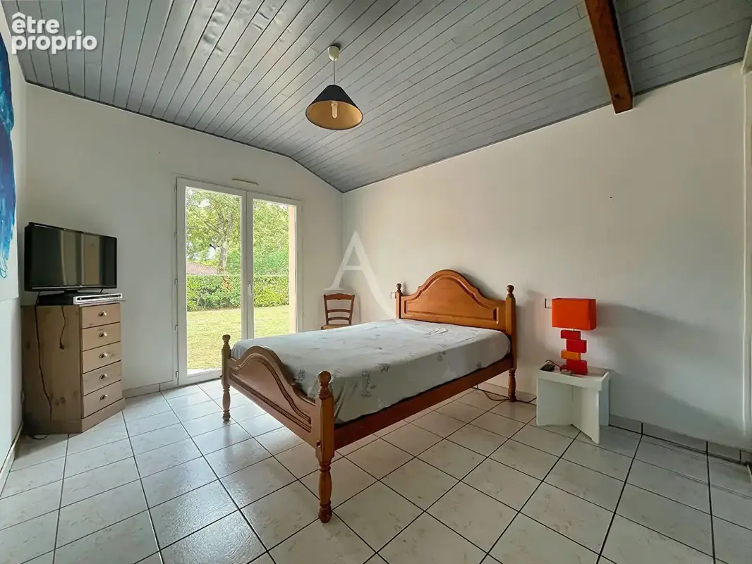 Maison de plain-pied lumineuse dans un environnement calme - photo 5