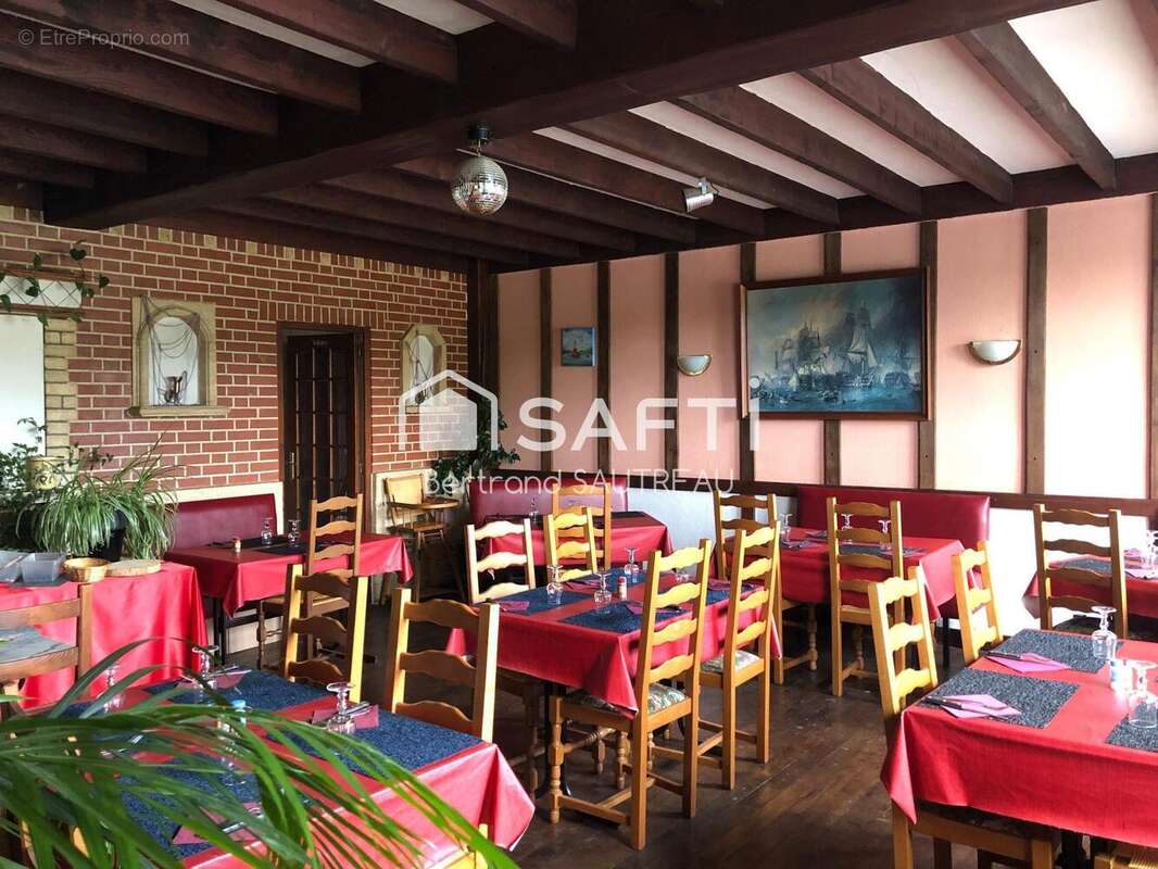 Photo 2 - Commerce à CRECY-AU-MONT