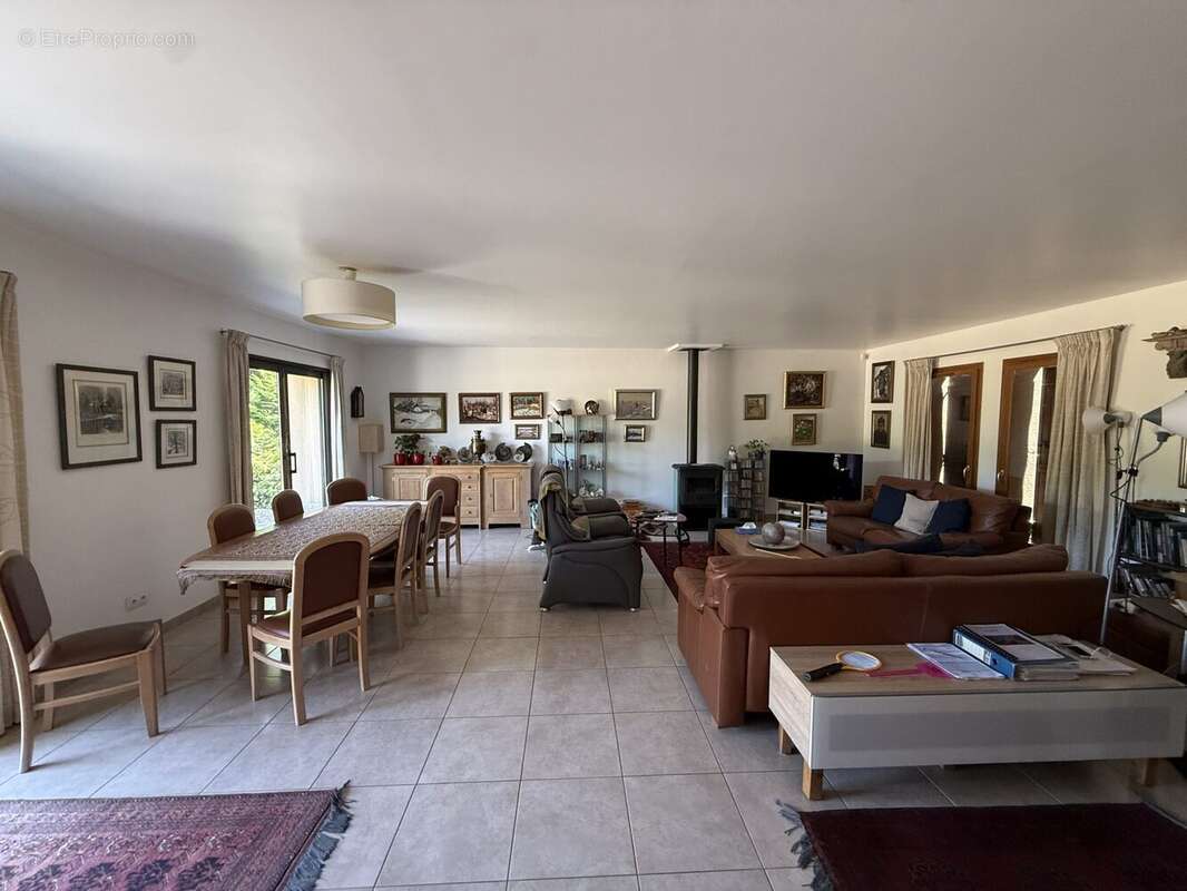 Maison 297 m² à Hardencourt-Cocherel  - photo 6