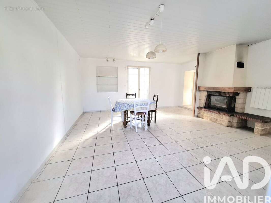 Photo 2 - Maison à SAINT-ETIENNE-DE-MER-MORTE