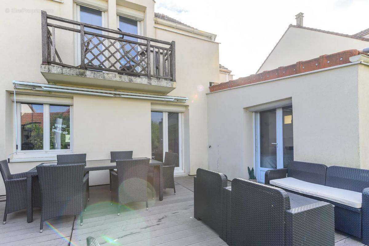 Maison à EMERAINVILLE