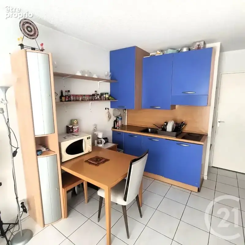 Appartement 1 pièce 31 m² à vendre à Villeneuve-Loubet (06270) - photo 2
