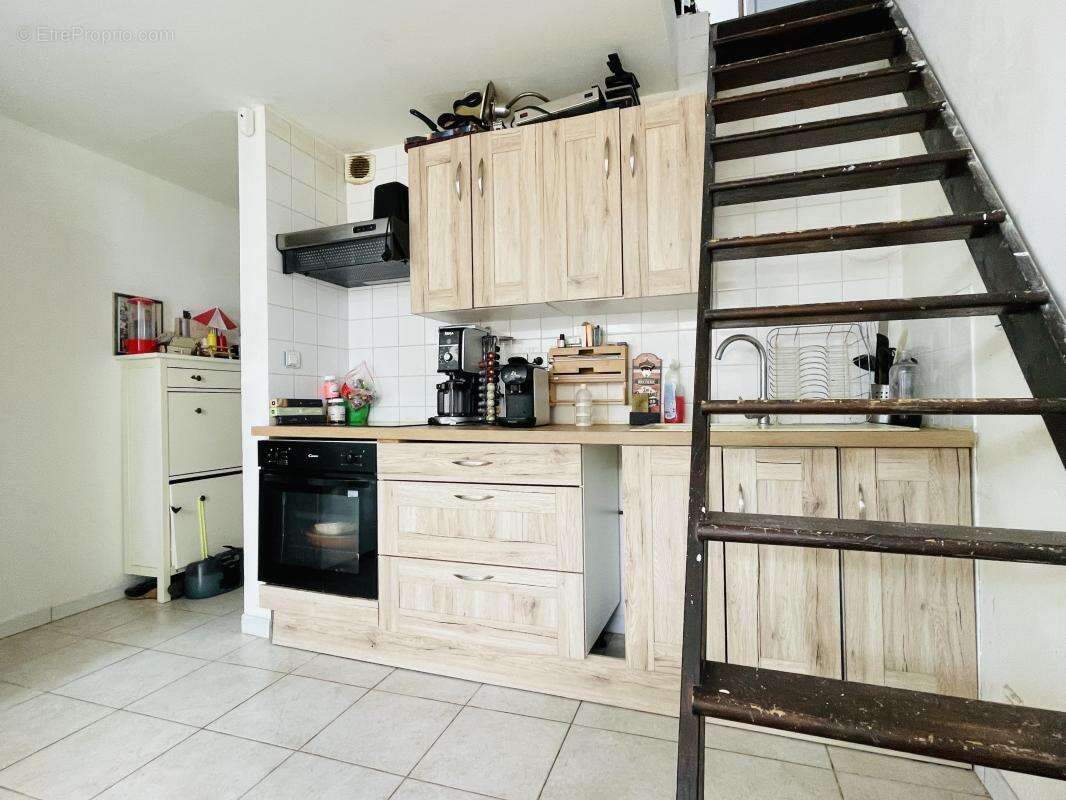 Appartement à ROUVRES-SAINT-JEAN