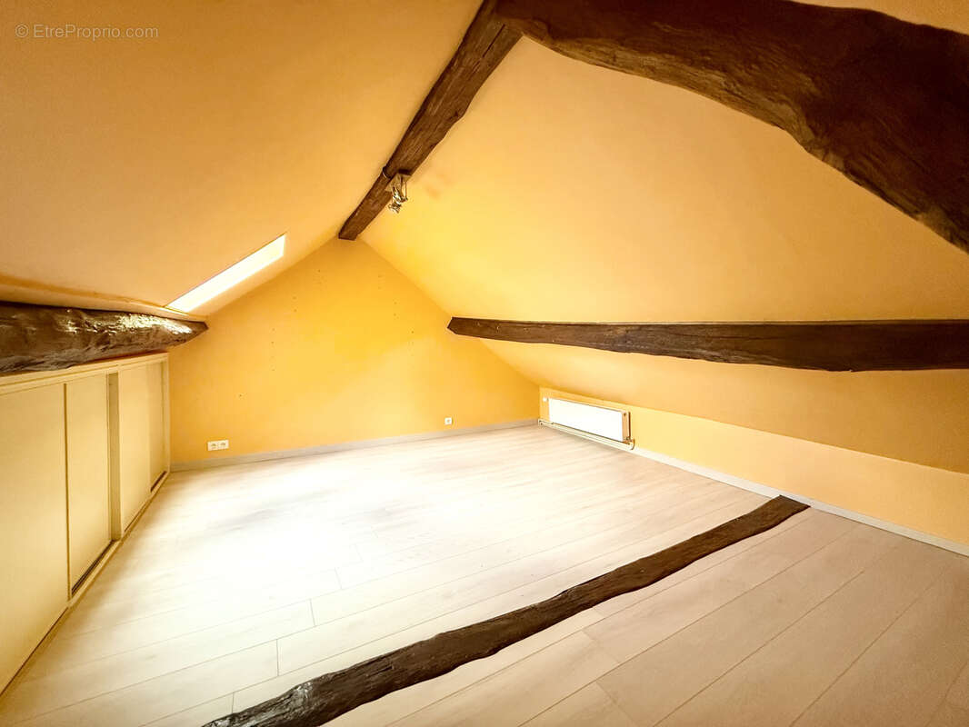 Maison à MORAINVILLIERS