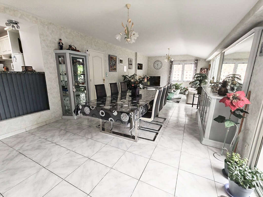 Maison Basse Goulaine d'environ 126 m2 - photo 4