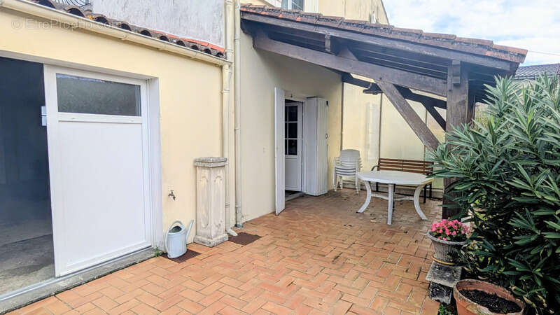 Maison à CHERVES-RICHEMONT