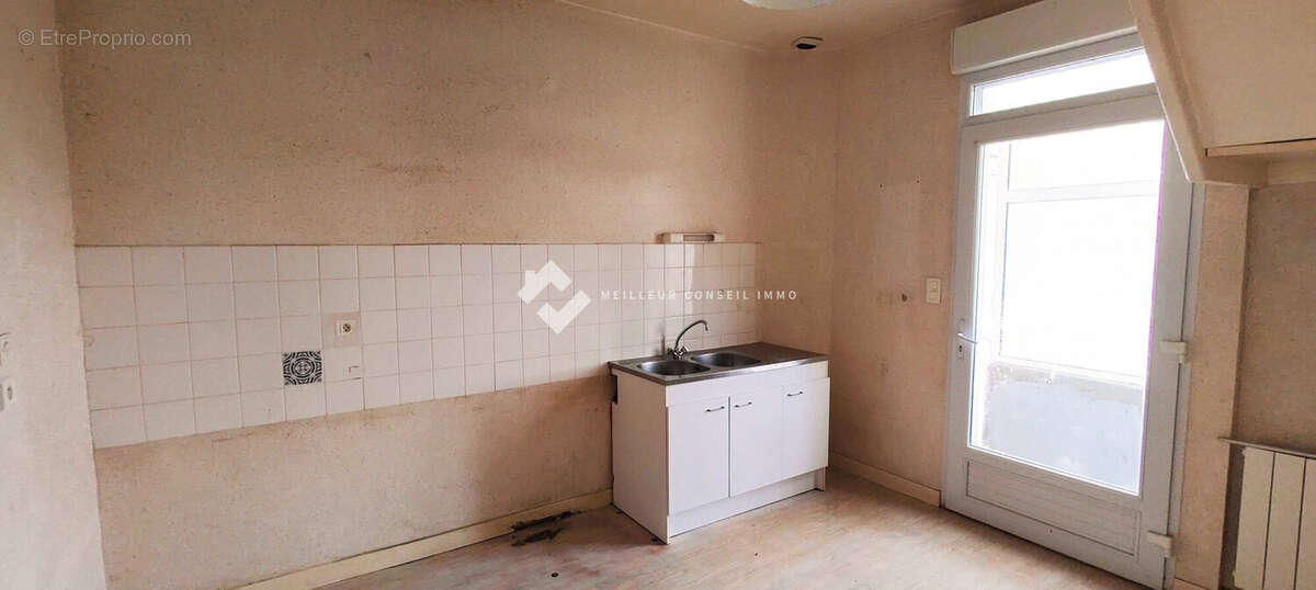 Maison 104 m² à Caurel  - photo 3