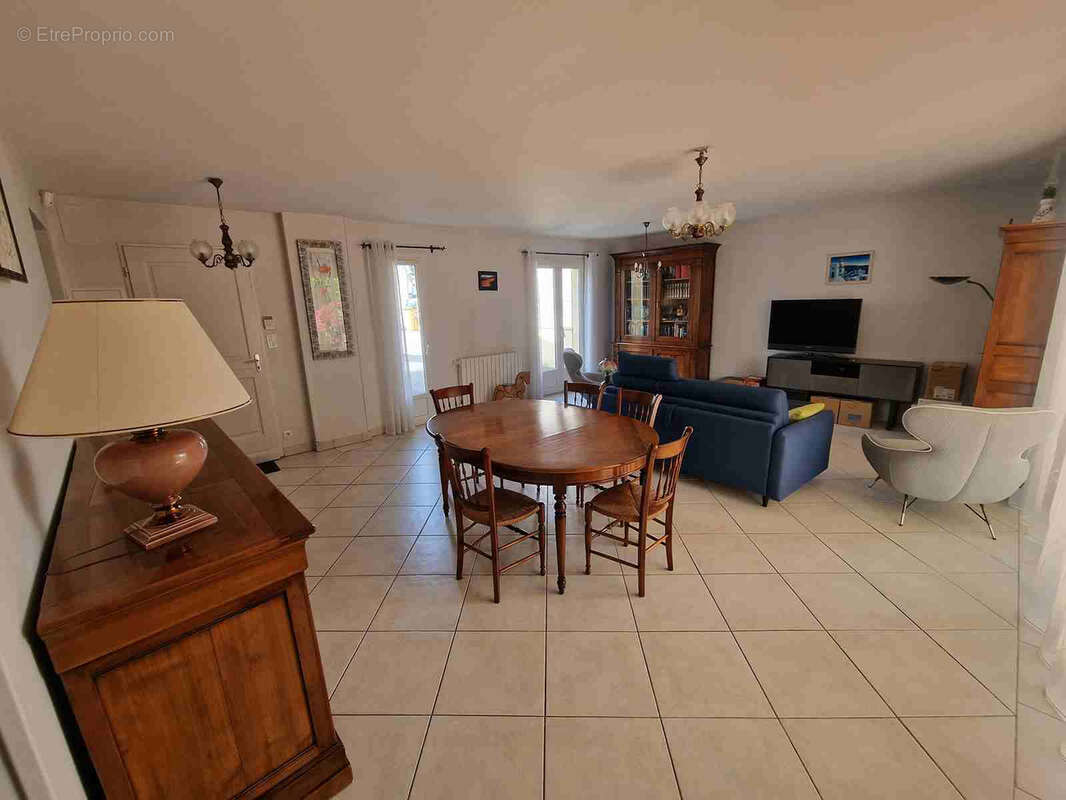 Maison à SAINT-ANDRE-DE-CUBZAC