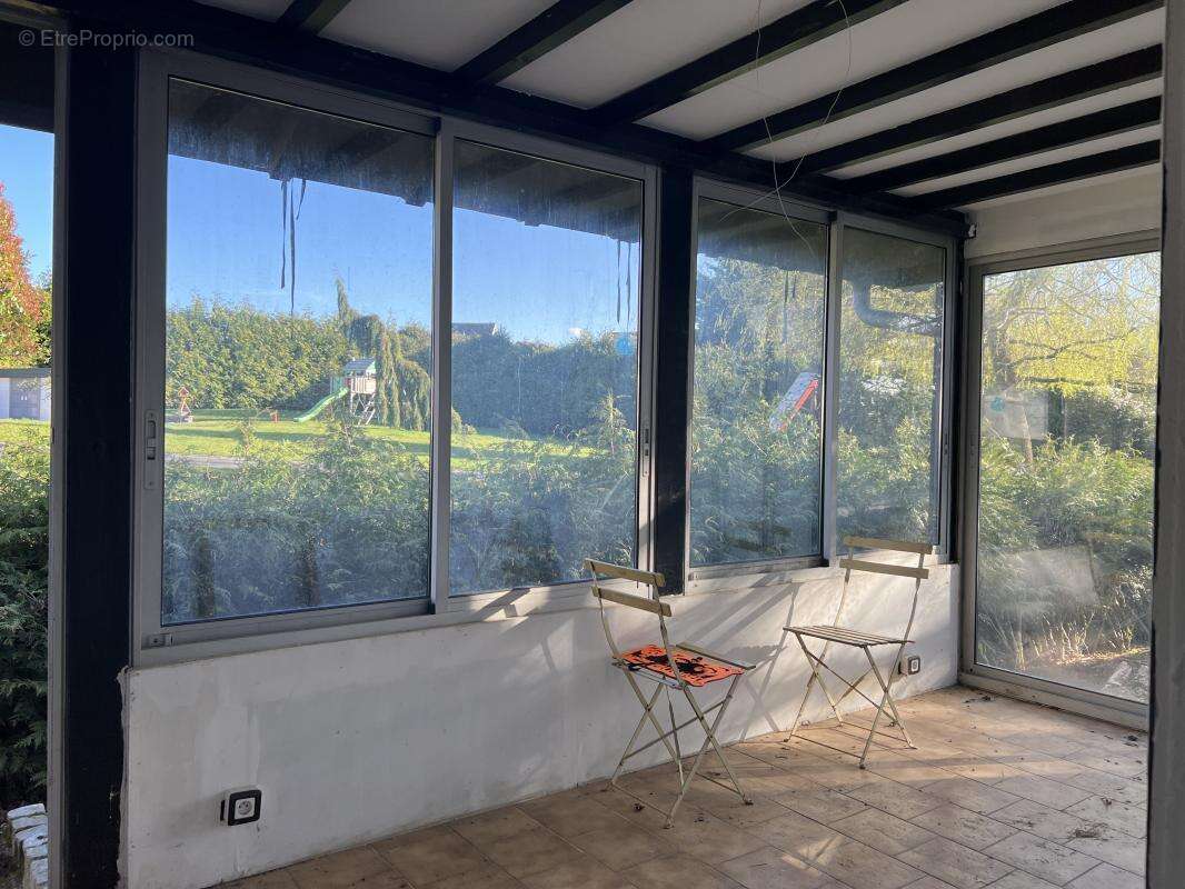 Maison à MONTBOUTON