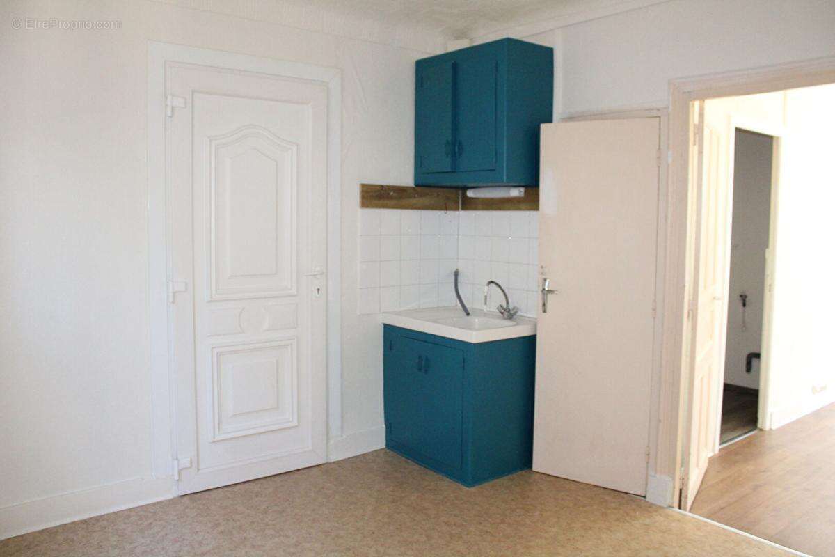 Ensemble immobilier avec plus de 830 m² exploitables. Fort potentiel de rentabilité - photo 13