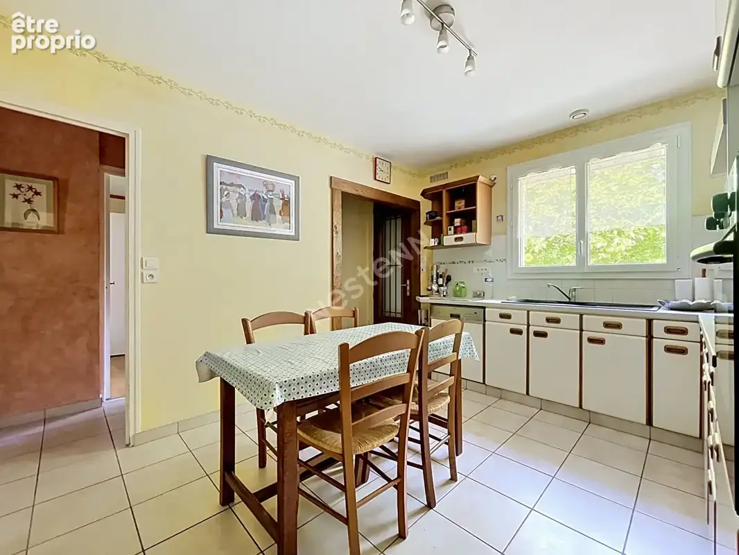 ORVAULT PETIT CHANTILLY, Maison  non mitoyenne 5 chambres, garage, jardin - photo 4
