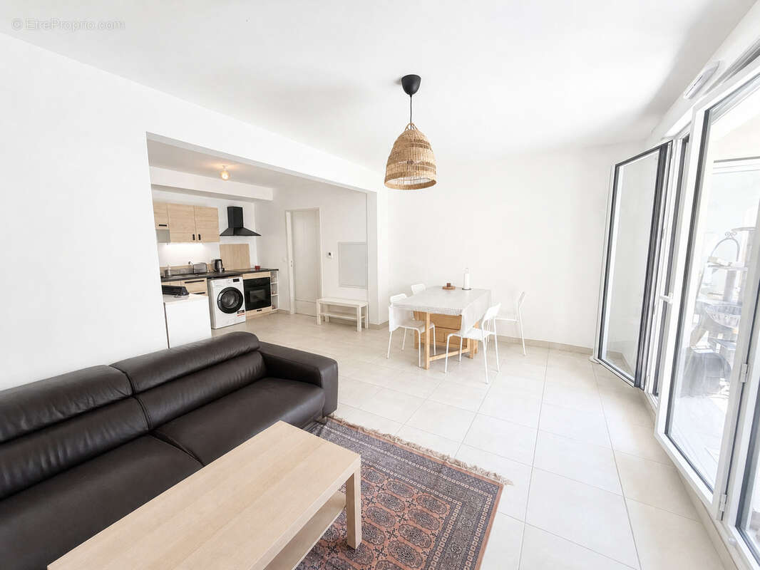 Appartement à MARSEILLE-6E