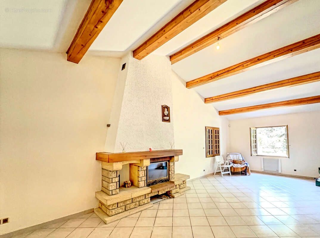 Maison à MALIJAI