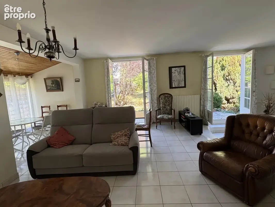 VERTOU Belle situation et très beau jardin de 970 m2 - photo 5