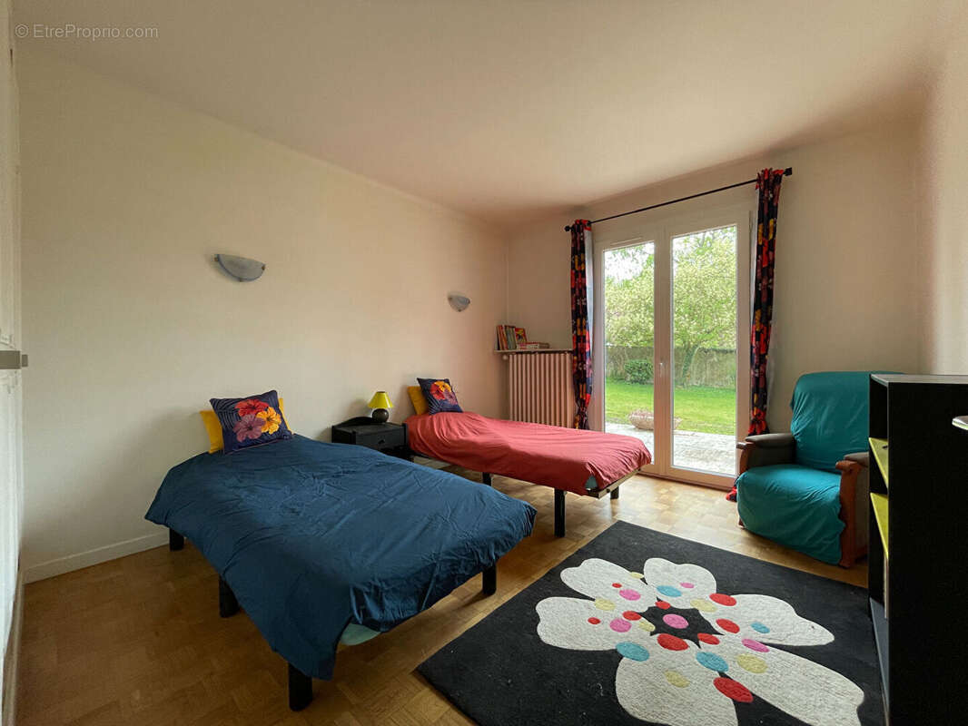 Maison à JOUY-AUX-ARCHES