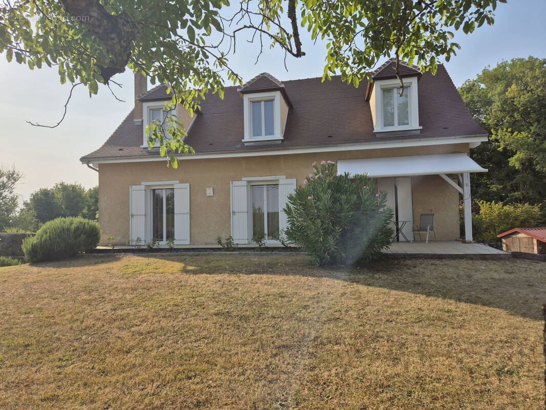 Maison à MONTAGRIER