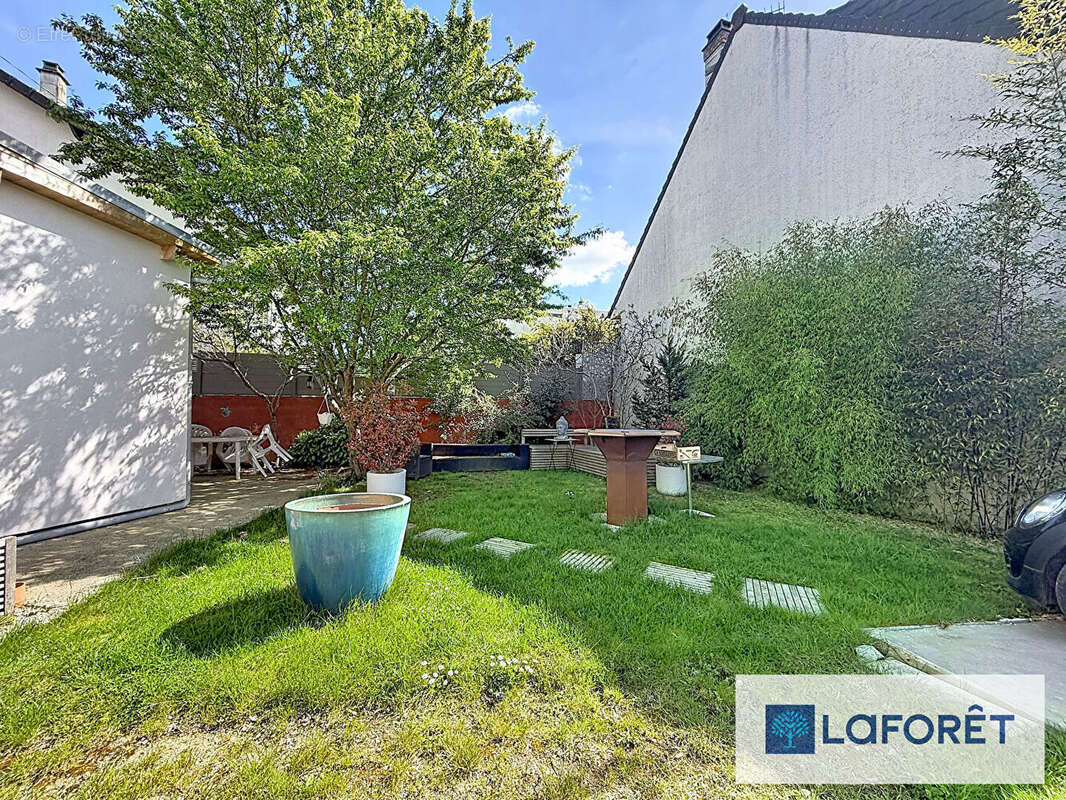 Maison à CHAMPIGNY-SUR-MARNE