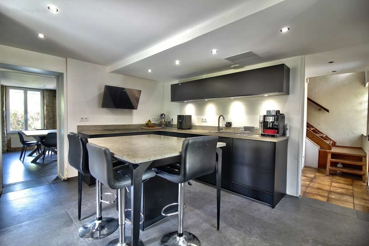 Maison de 155 m², 4 chambres - photo 4