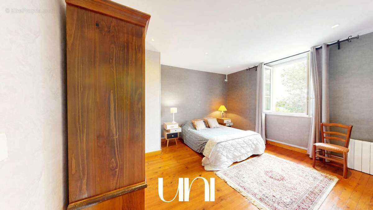 Maison à SAINTE-CROIX-SUR-MER