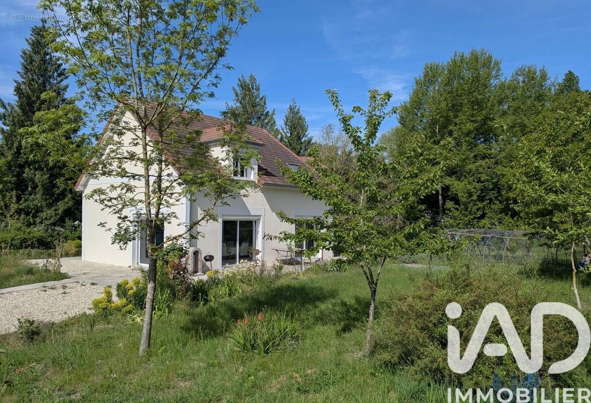 Photo 1 - Maison à SAINT-LUBIN-DE-LA-HAYE