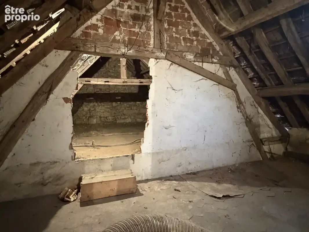 Maison en pierre de 160 m2 avec terrain clos et arboré   Villers-Saint-Sépulcre - photo 15