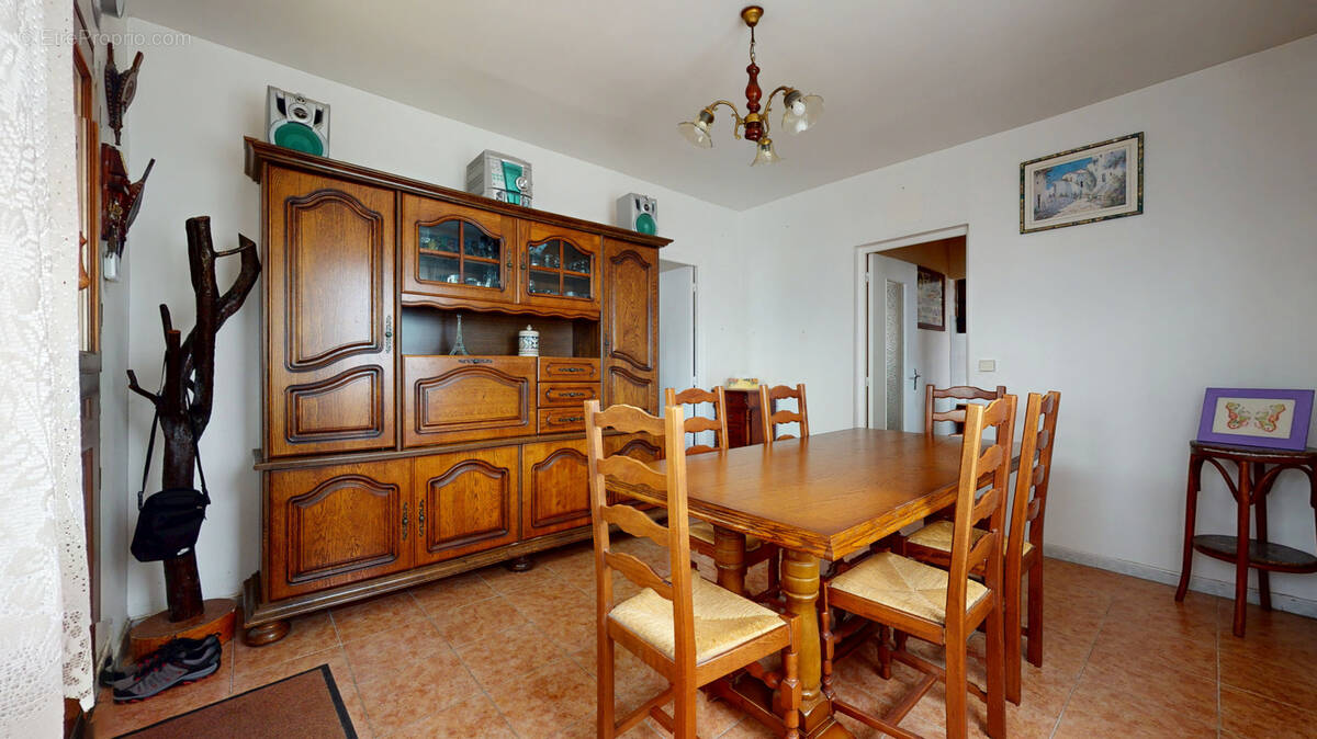 Appartement à SARTROUVILLE