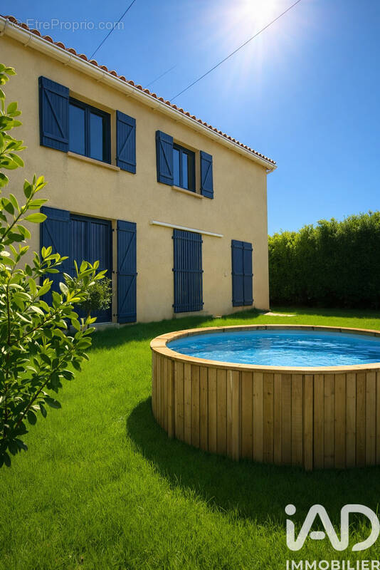 Photo 1 - Maison à LUNEL-VIEL