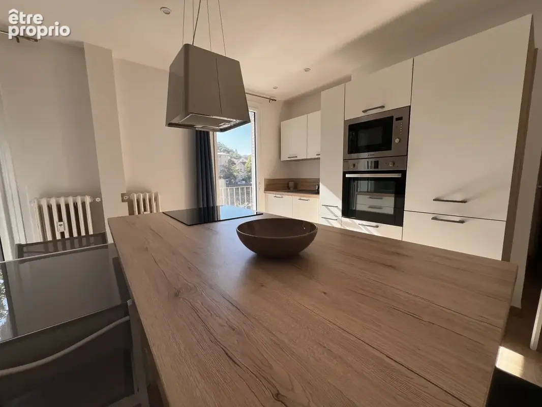 Superbe t2 entièrement rénové avec balcon plein sud - photo 4