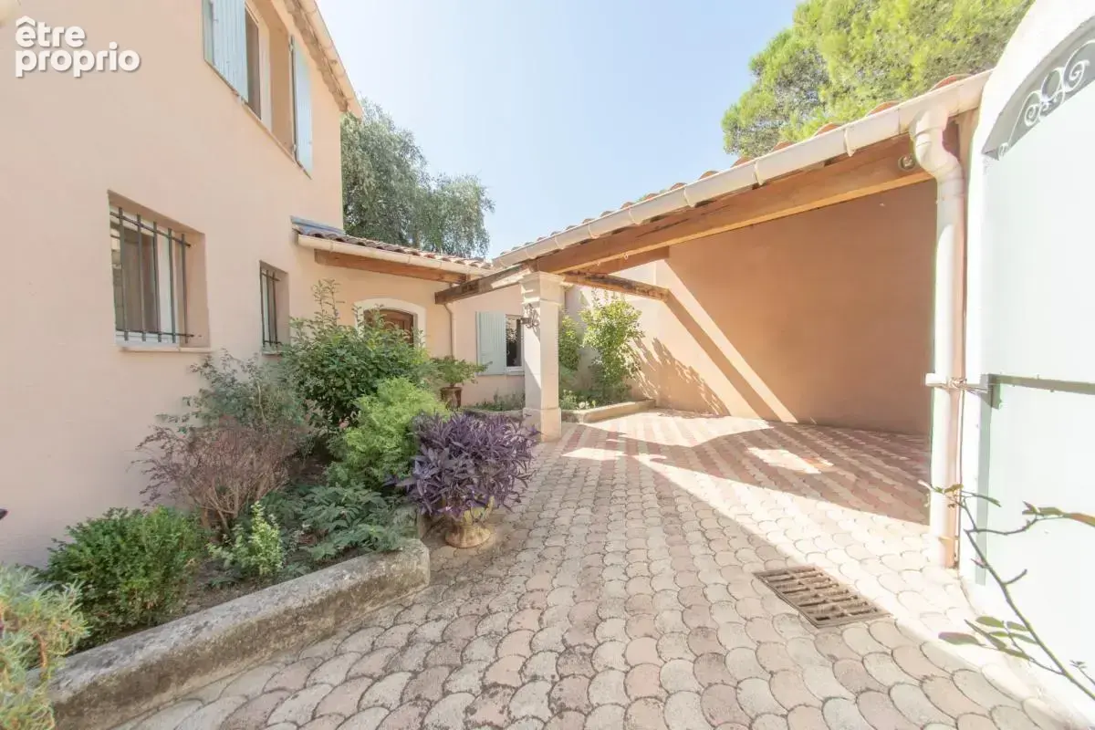 Villeneuve-lès-avignon (30400) – maison individuelle – 5 pièces – calme absolu – aucun vis-à-vis – piscine – bureau indépendant - photo 16