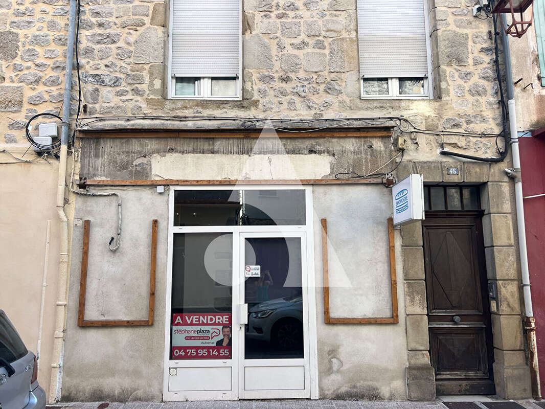 Commerce à VALS-LES-BAINS