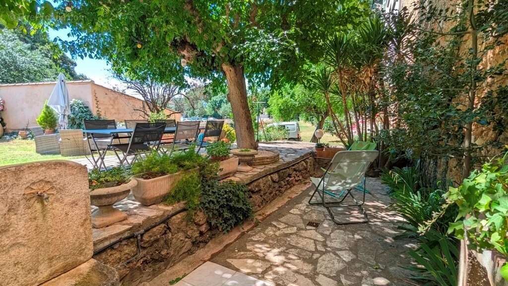 Maison à MONTFORT-SUR-ARGENS