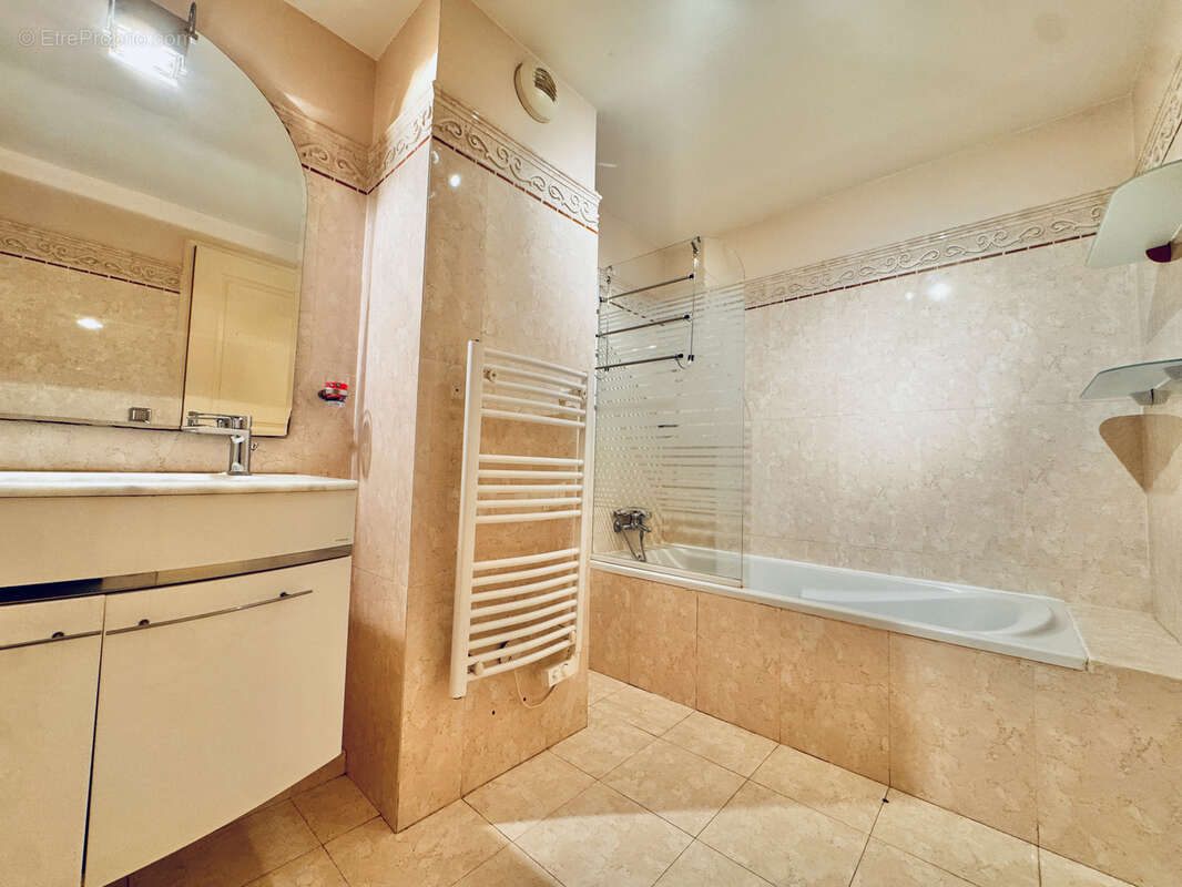 Appartement à HYERES