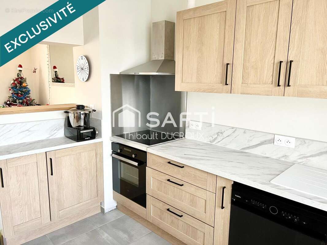 Photo 2 - Maison à GENELARD