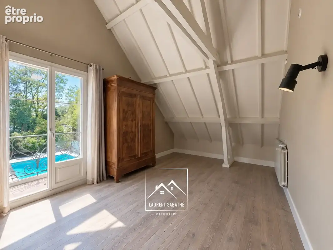 PAU (64) –  À VENDRE - Maison familiale de 213 m² - 5 chambres, bureau et piscine - photo 17