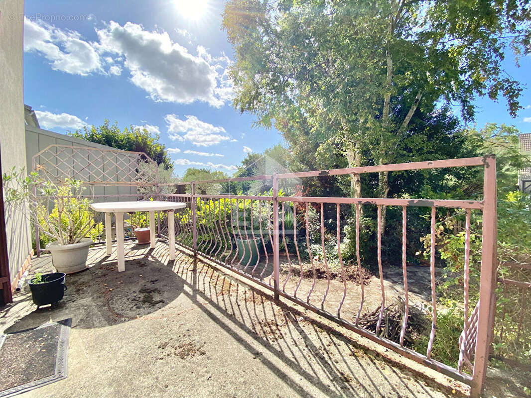 Maison à SARTROUVILLE