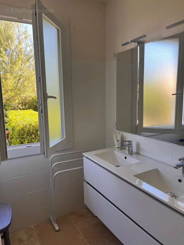 Maison à SAINT-ANTONIN-DU-VAR