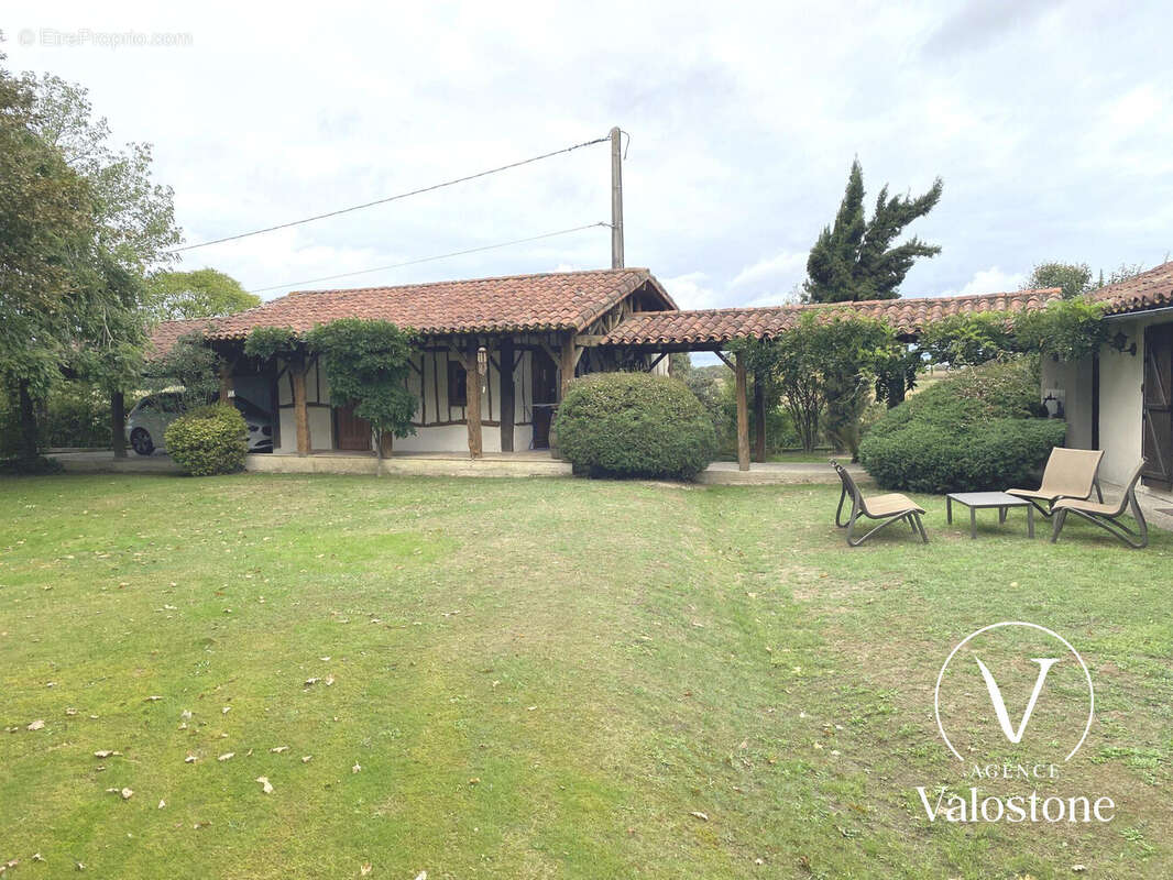 Maison à BAHUS-SOUBIRAN